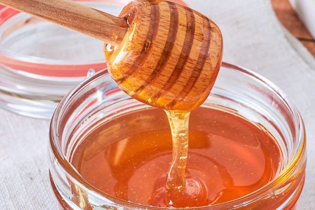 Great benefits of honey water