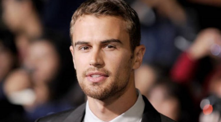 Theo James bids farewell to Sandition!