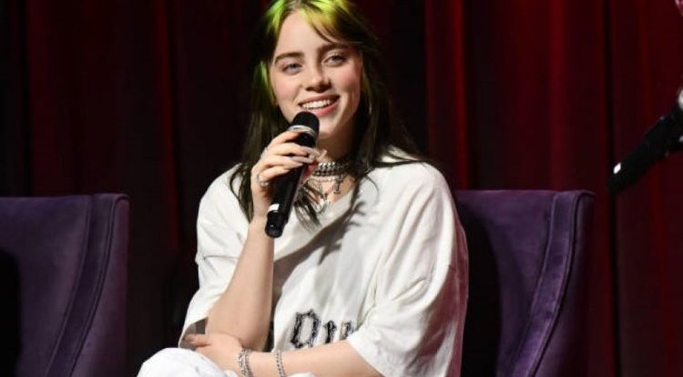 Billie Eilish goes blonde