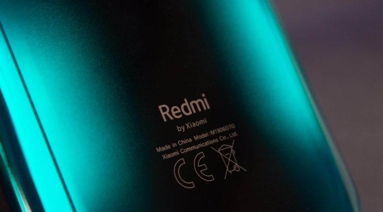 BREAKING RECORDS: The phone's battery is fully charged in just 8 minutes