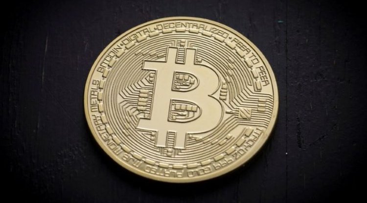 How to make money while Bitcoin decreases?