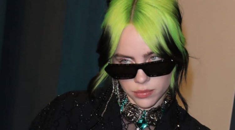 Billie Eilish Twerking in the New Video!