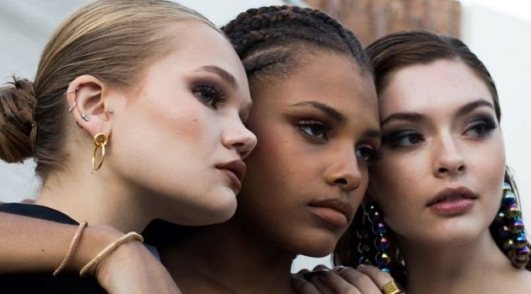 Valentino Beauty launches its first makeup collection of as many as 194 products - prepare your wishlist!