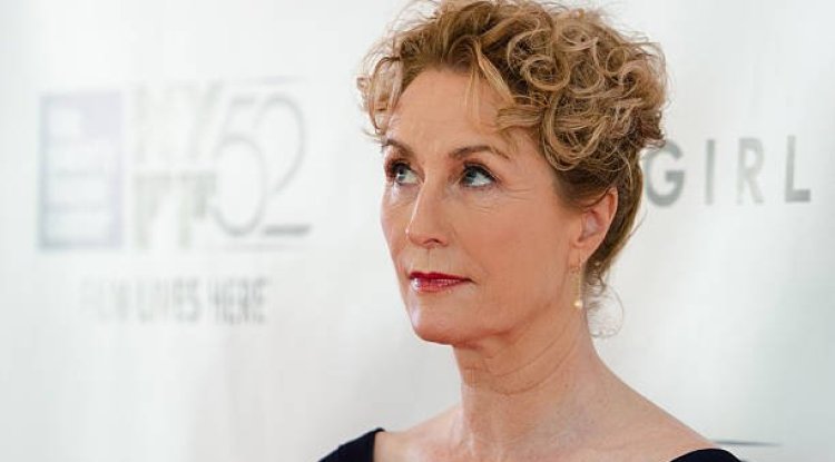 The actress hit by a car: She is in critical condition, and fighting for her life