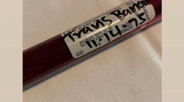 The bizarre trend continues: the Kardashian and her new boyfriend prove their love with a vial of blood!