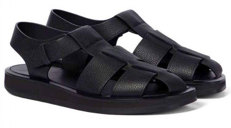These sandals will be 99.9% most popular in the summer of 2021.!