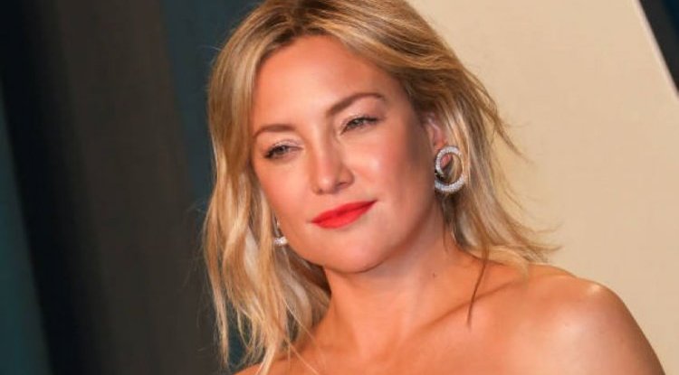 The actress is on a romantic vacation with her boyfriend, and with them is her ex