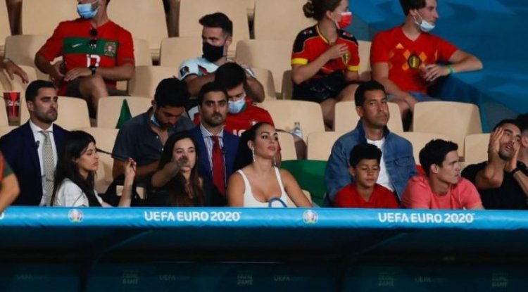 Georgina Rodriguez cheered on Cristiano Ronaldo from the stands in the match against Belgium!