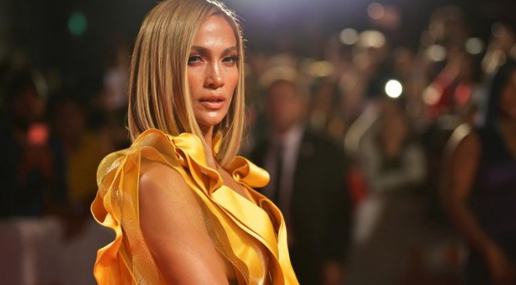 Jennifer Lopez promoted the new song and spoke on private issues: 'I'm living the best moments of my life'