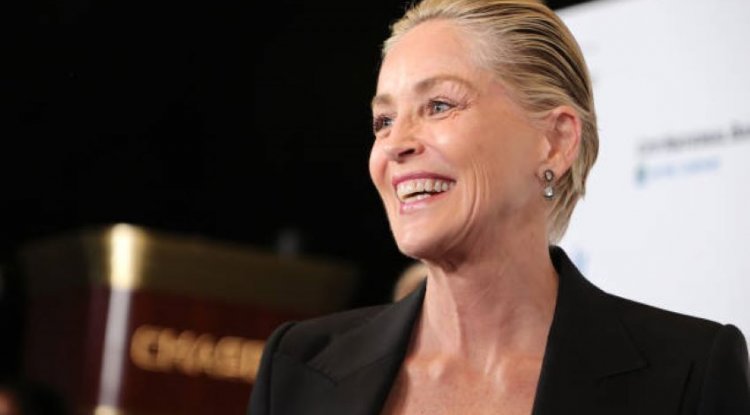 Sharon Stone's summer romance: She found a 38 years younger guy with gold teeth!