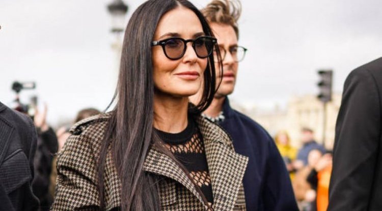 Demi Moore in a bikini made a total chaos on Instagram!