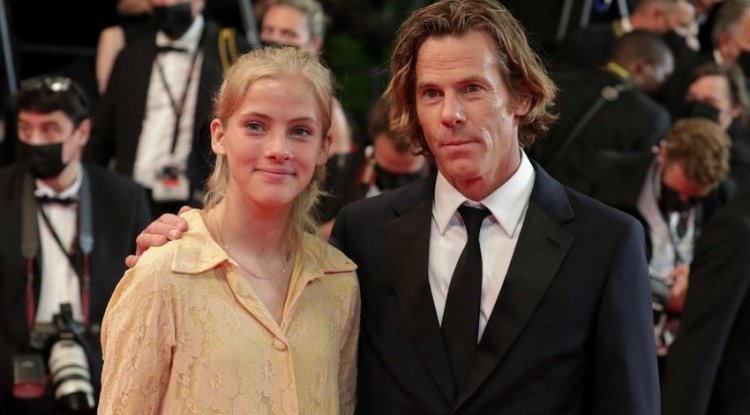 Julia Roberts' 16-year-old daughter also had her first appearance on the red carpet!