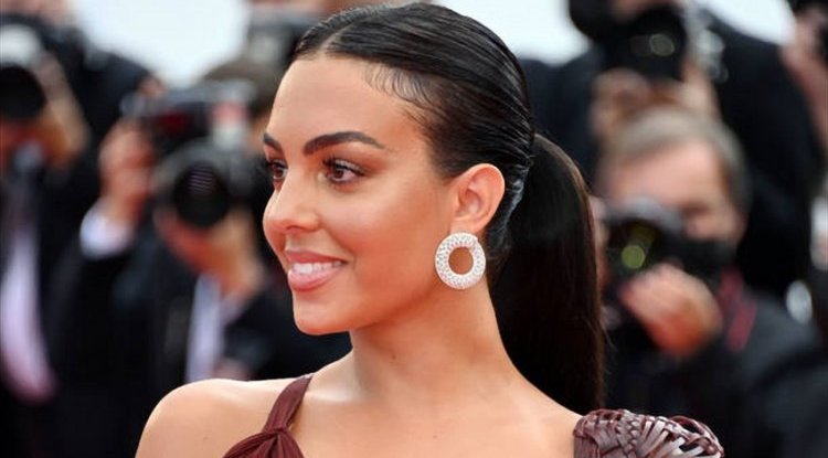 Georgina Rodriguez posted a nude photo from the yacht, fans are amazed!