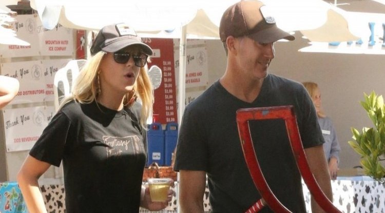 Third time's the charm: Actress Anna Faris secretly married her fiancé Michael Barrett