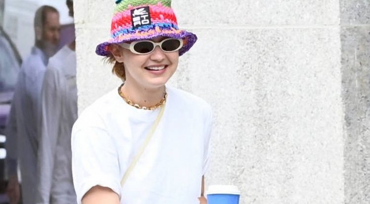 Gigi Hadid took a walk with her daughter: The stroller caught everyone's eye