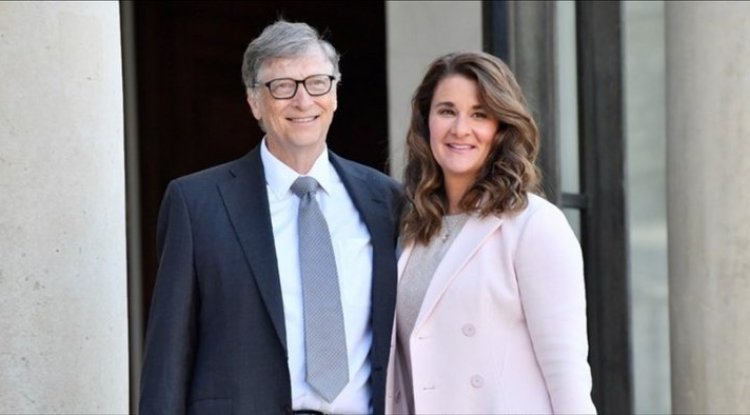Bill and Melinda Gates officially divorced!