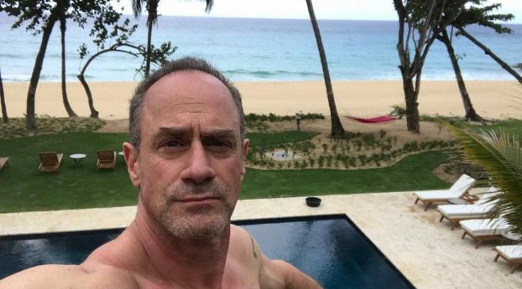 Christopher Meloni from the series 'Law and Order' posed naked: 'Case closed'