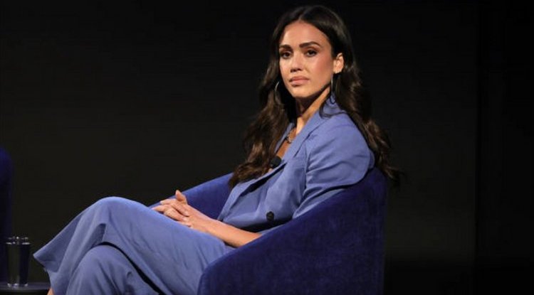 Jessica Alba got criticized for not wearing a bikini!