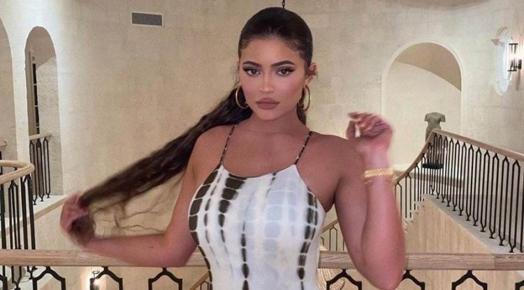 LONG NAILS, BIG LIPS: Who is the man who won the heart of Kylie Jenner?!