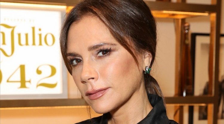 Victoria Beckham shares a photo of herself as a little girl: Trendy from a young age!