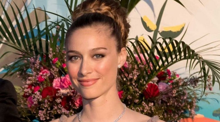 Beatrice Borromeo is not a typical member of the royal family, photographers adore her