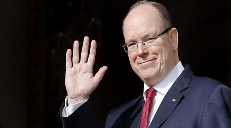 The illegitimate children of the Monegasque ruler are already adults and despite the situation they are extremely close