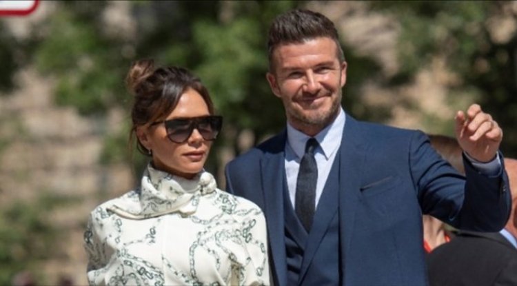 Victoria Beckham posted a photo of David's naked buttocks, women are thanking her!