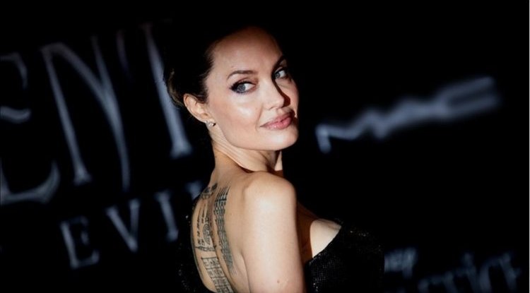 Angelina says Weinstein wanted to harass her, he answered!