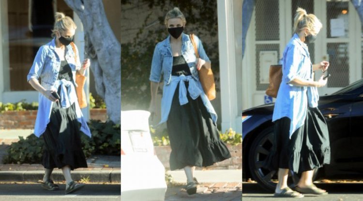 Cameron Diaz replaced thigh-fitting dresses with a comfortable and casual outfit