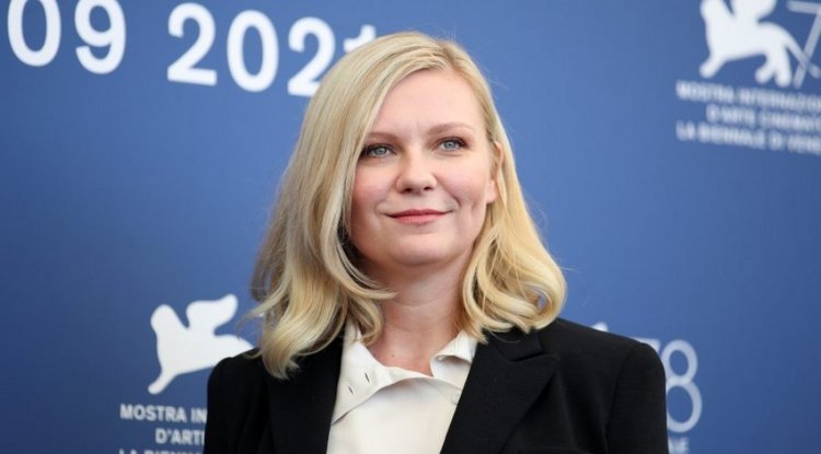 Kirsten Dunst announced that she gave birth to another son four months ago