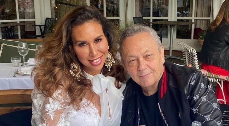 The whole world is talking about the surprise engagement of billionaire David Sullivan (72): His fiancée is more than 30 years younger than him