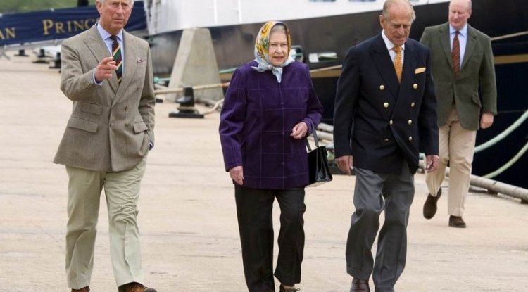 PRINCE CHARLES REVEALED WHAT HIS FATHER LAST TOLD HIM: He surprised the public with the details of their conversation