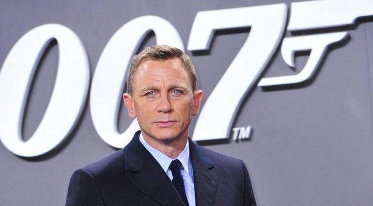 POLL: Daniel Craig thinks James Bond shouldn't be played by a woman: What do you think?
