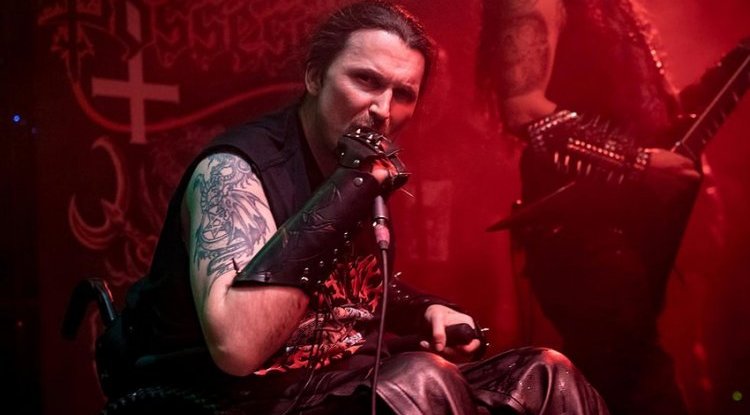 The singer of the famous group "Possessed" walks for the first time in 30 years