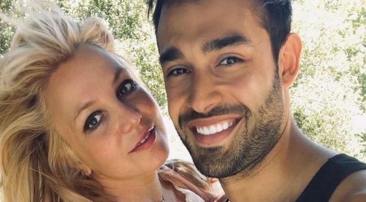 Britney's fiancé calling out Netflix because of documentary about the singer