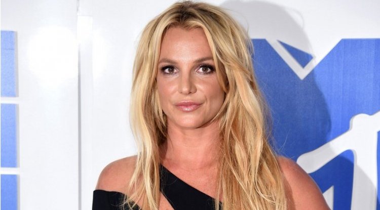 Britney can make decisions on her own for the first time in 13 years, the court has suspended her father!