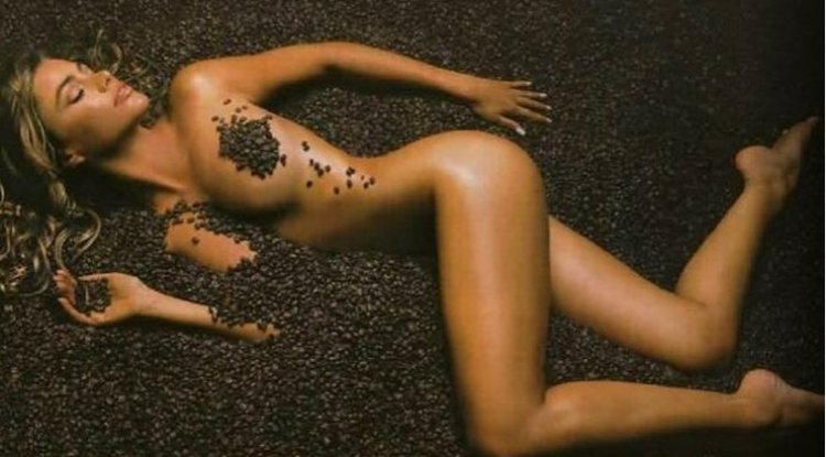 Sofia Vergara completely naked: Only for coffee lovers