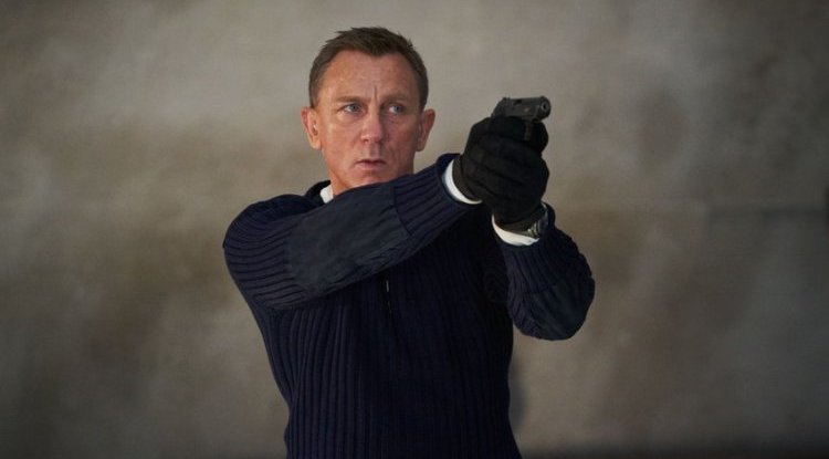 Daniel Craig to receive a star on the Hollywood Walk of Fame