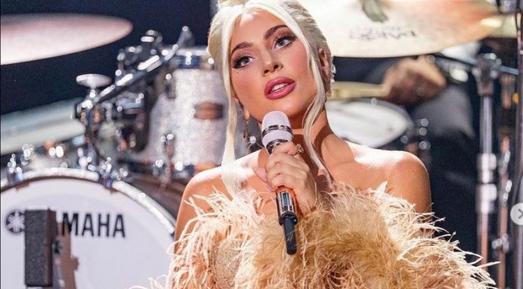 Lady Gaga shone performing in dresses designed by her sister