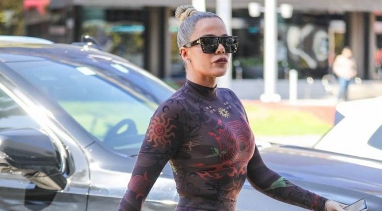 Khloe Kardashian was considered the black sheep of the family, and then due to insecurity, she went too far with surgeries