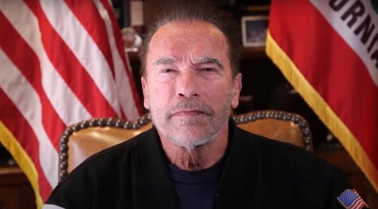 Well, now you're exaggerating: Arnold charged the fans for the ticket, only to not show up in the end