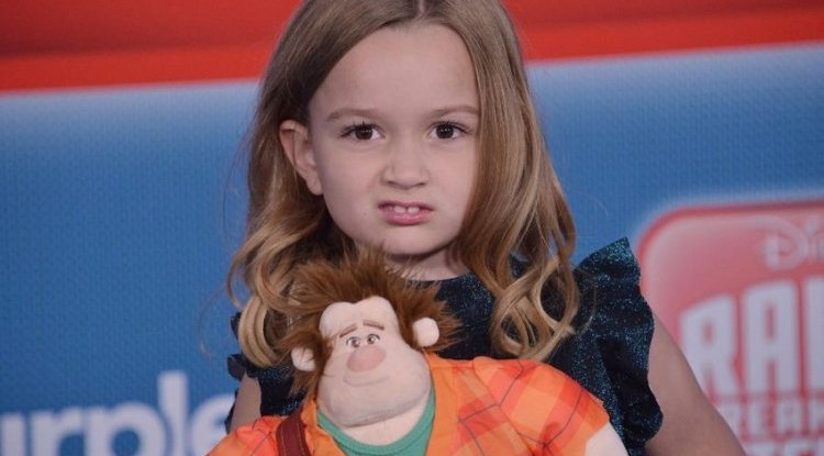Viral girl's meme sold for $ 15,000