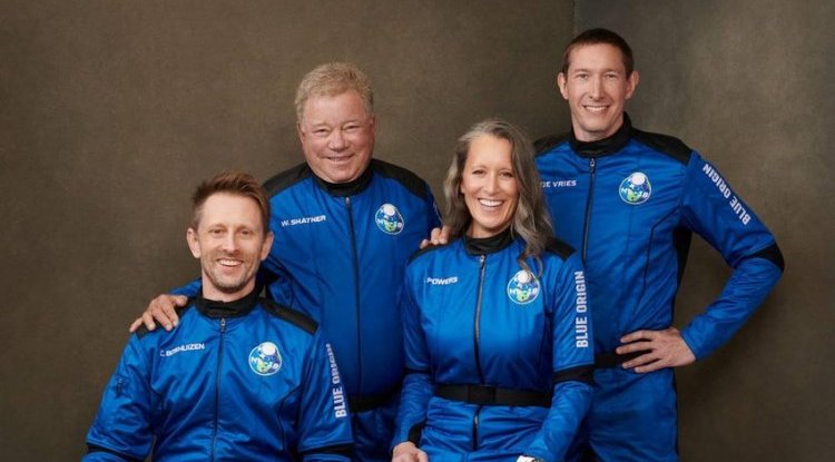 Watch Live: Captain Kirk flies into space at the age of 90