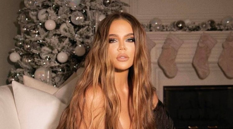 Khloe Kardashian put the engagement ring back on her hand, even though Tristan haven't stopped cheating on her