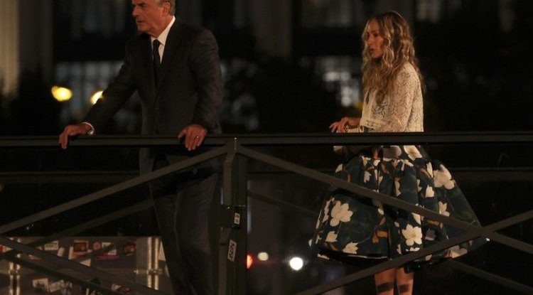 New details of the "Sex and the City" sequel revealed:  Big lives!