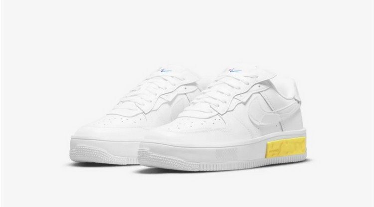 Fight autumn with colors with Nike Air Force 1 Fontanka