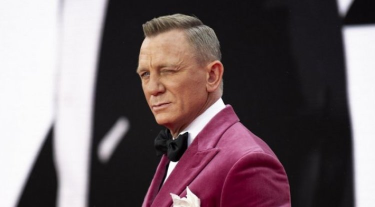 Daniel Craig admitted that he likes going out to gay bars, and he has a really good reason why!