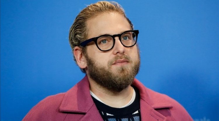 Jonah Hill weighed 250 lb and after losing weight, the actor says: "Don't comment on it"