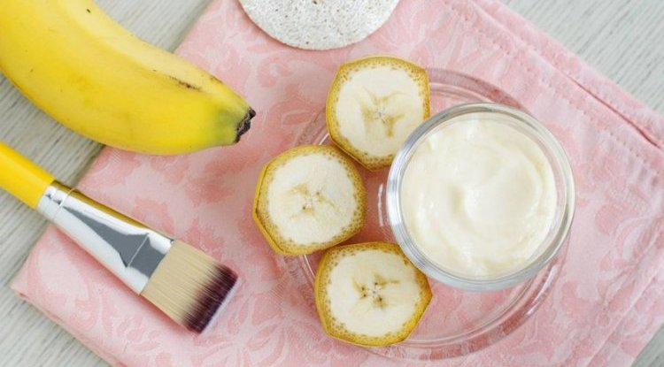 How to make a mask from banana peel - great for dark circles