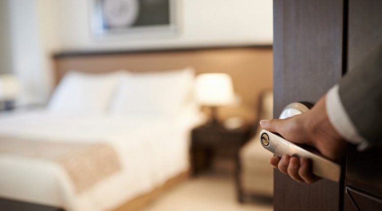 In this "Stupid" hotel you can stay for only 1 euro - under one bizarre condition